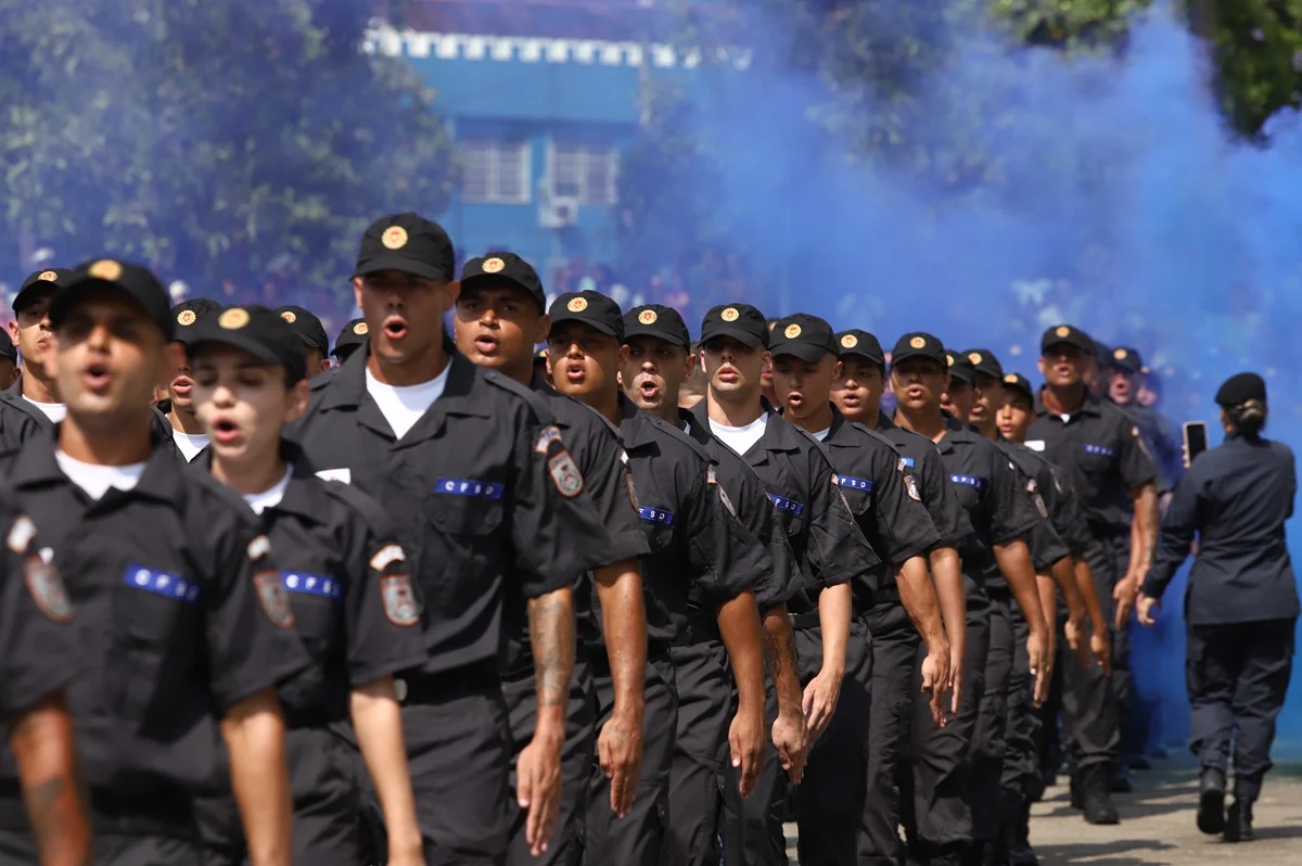 Soldado PMERJ no CFAP